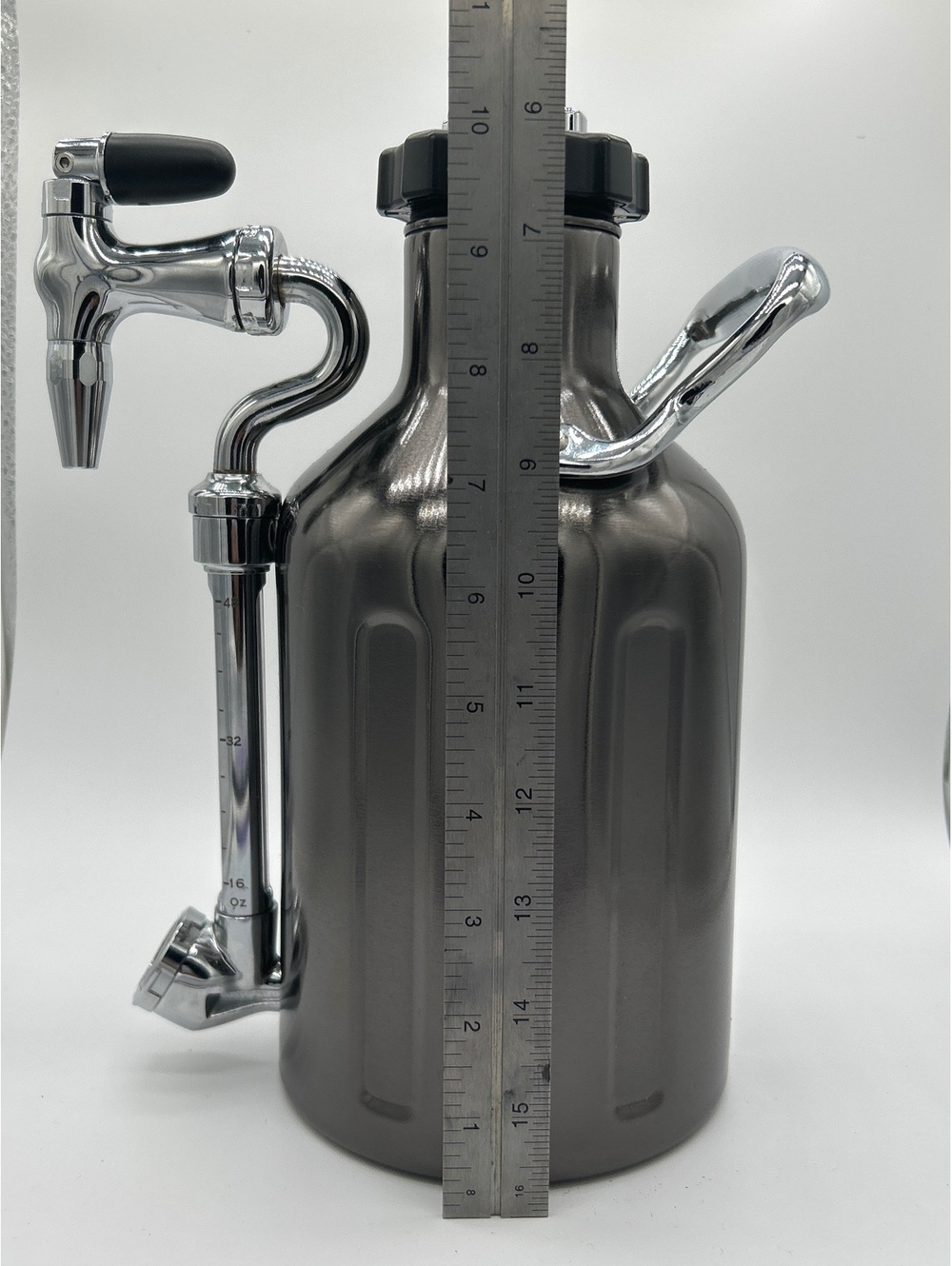 GrowlerWerks uKEG Nitro cold brew Growler with Tap and Pressure Gauge - Picture 9 of 9